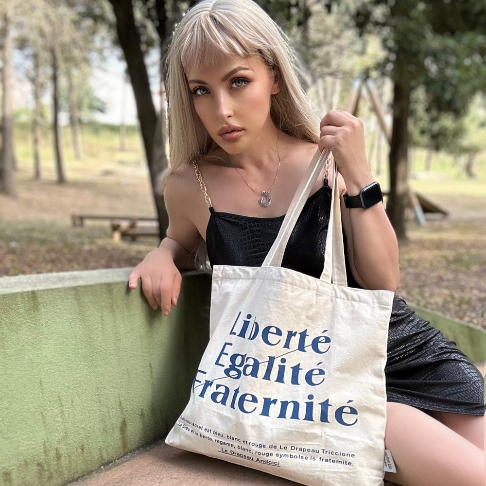 LIBERTE TOTES (WEEKEND SALE)